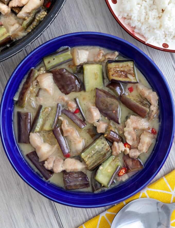 Ginataang Talong in a blue serving bowl.